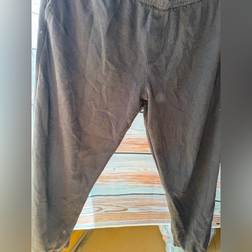 Boys‎ Black Sweatpants. With drawstring